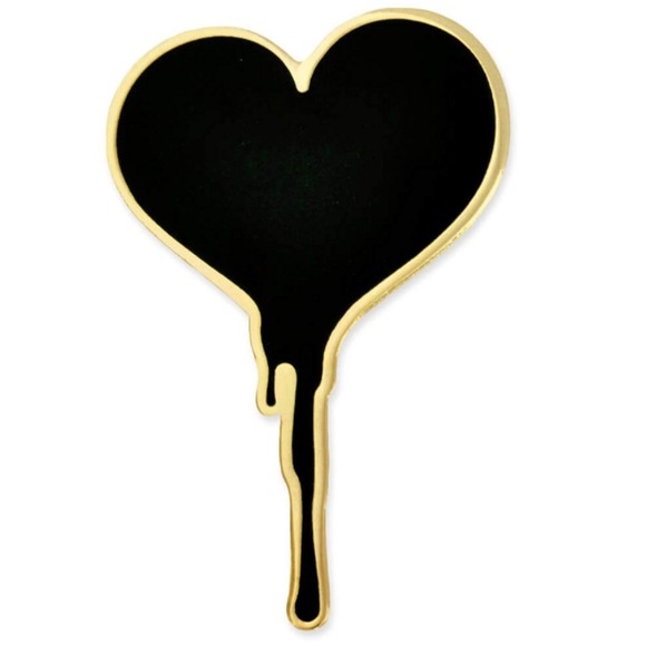 Bleeding heart enamel pin - Picture 2 of 6